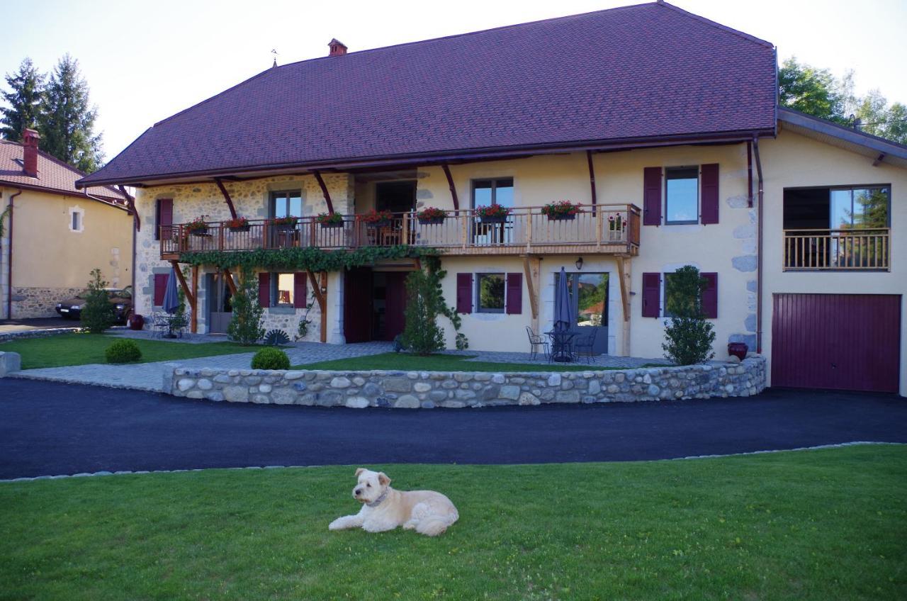 Bed and Breakfast Le Paon Bleu Annecy Poisy Exterior foto