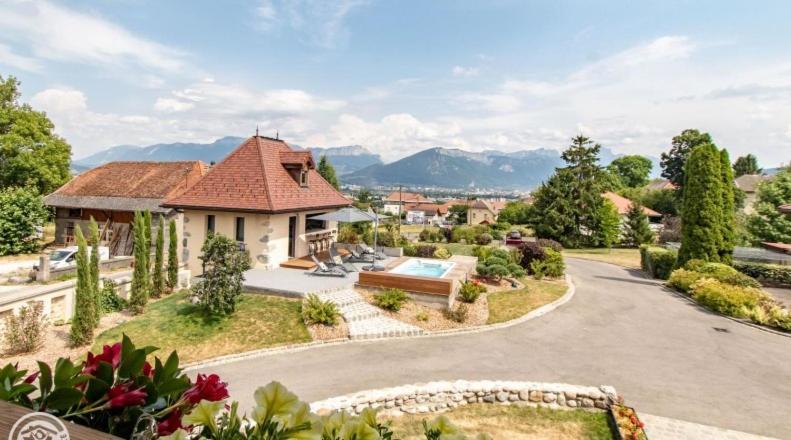 Bed and Breakfast Le Paon Bleu Annecy Poisy Exterior foto